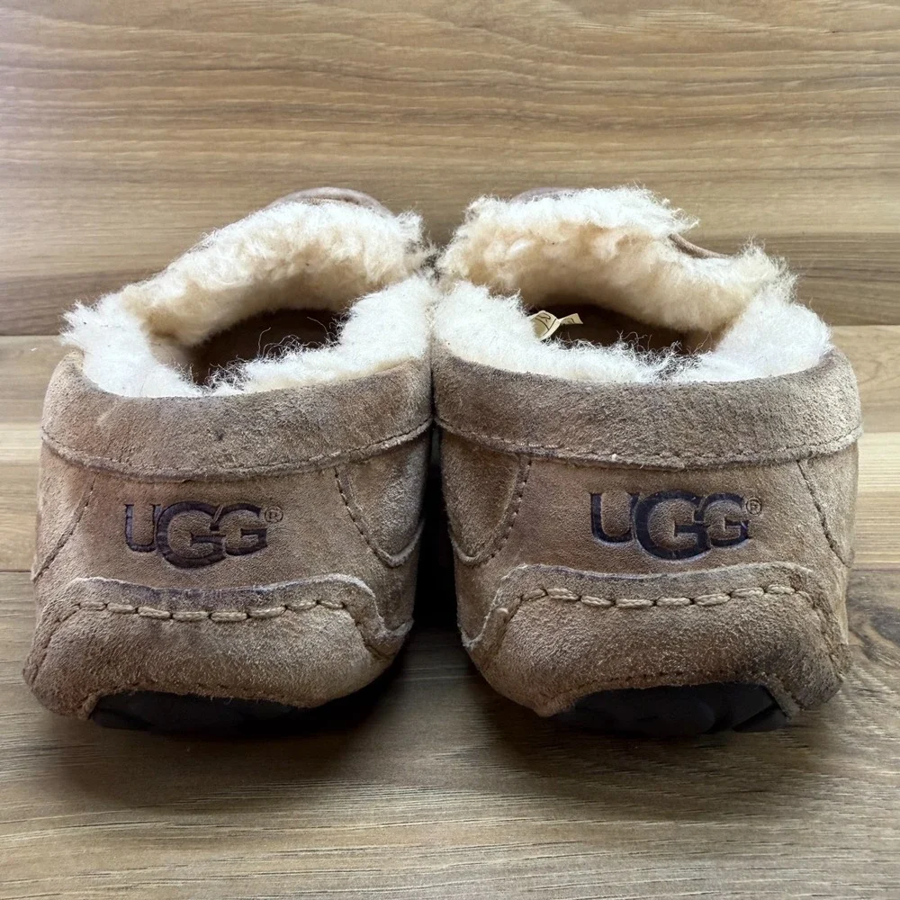 UGG Ascot Mens Slippers 9 Tan Suede Moc Toe Shearling Fur Lined Cozy